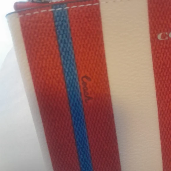New Coach Wristlet In Stripe Print Multi Color With Tags - Picture 5 of 7